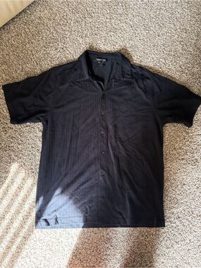 Kenneth Cole Black Short-Sleeve Textured Button-Down Shirt